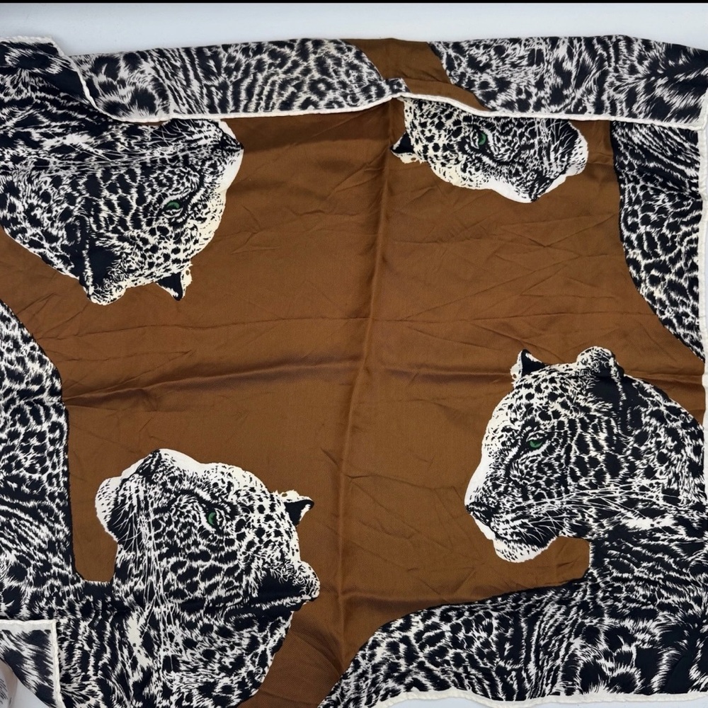 Vintage White Jaguar Square Scarf 22 X 22 100% Acetate Head Scarf Glentex